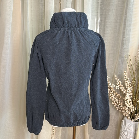Lululemon Grey Sweater Older Style Moc Neck Turtle Collar Sz 6 ? - Picture 7 of 8